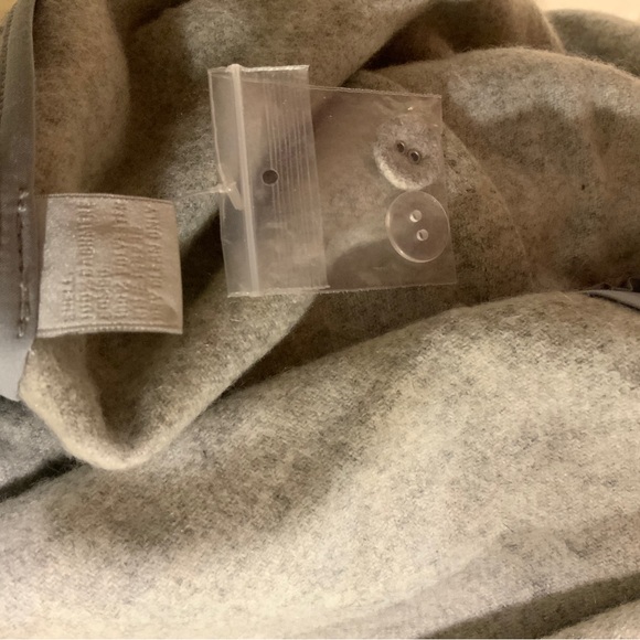 J.McLaughlin Ines Regatta Cashmere Wrap Skirt - Picture 7 of 9